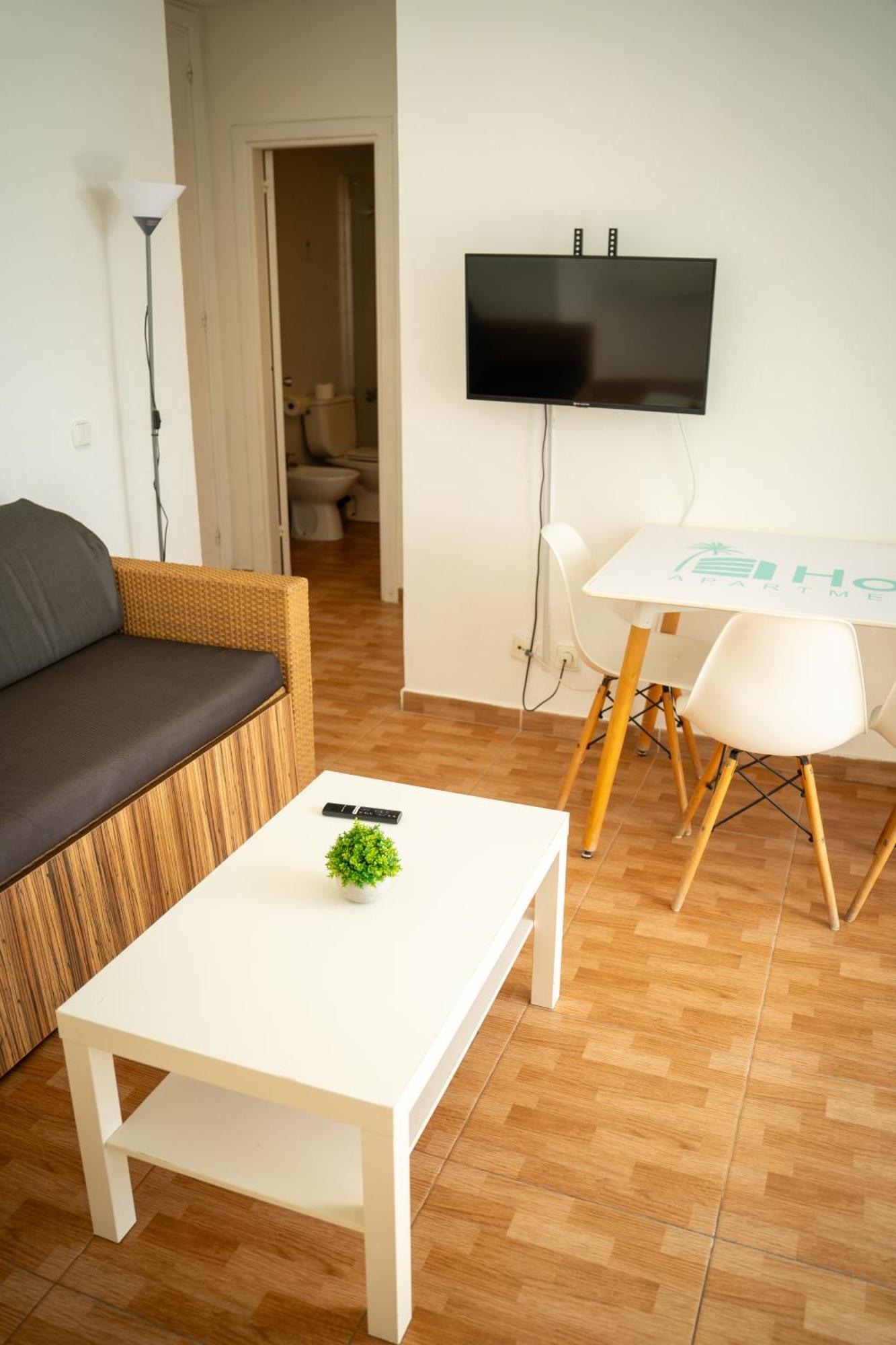 Apart-hotel Halley 2*